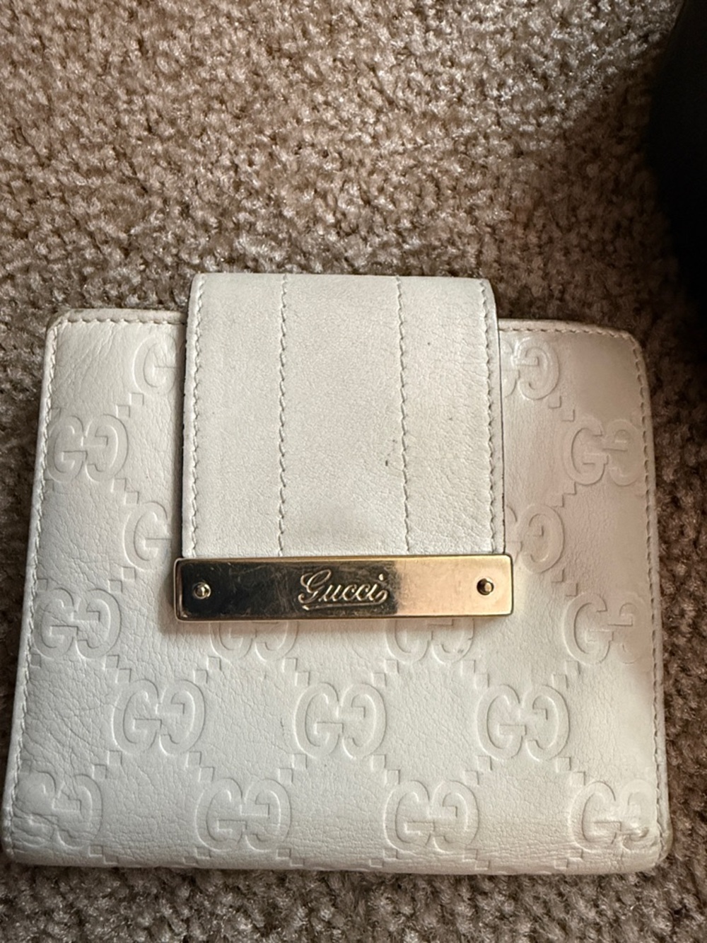 Gucci White Embossed Leather Wallet with Gold Plaque